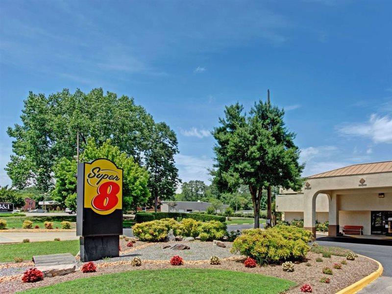 Super 8 By Wyndham Williamsburg/Historic Area Hotel Ngoại thất bức ảnh