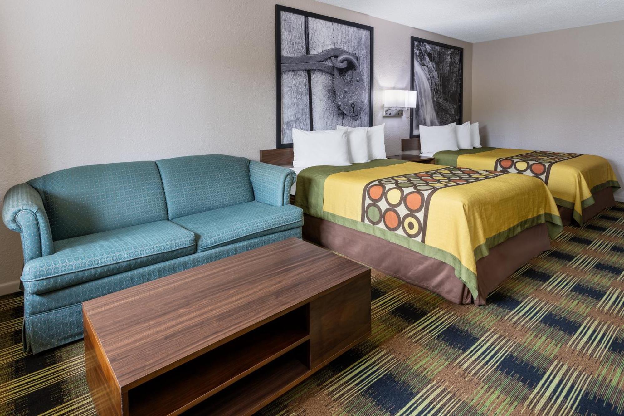 Super 8 By Wyndham Williamsburg/Historic Area Hotel Ngoại thất bức ảnh