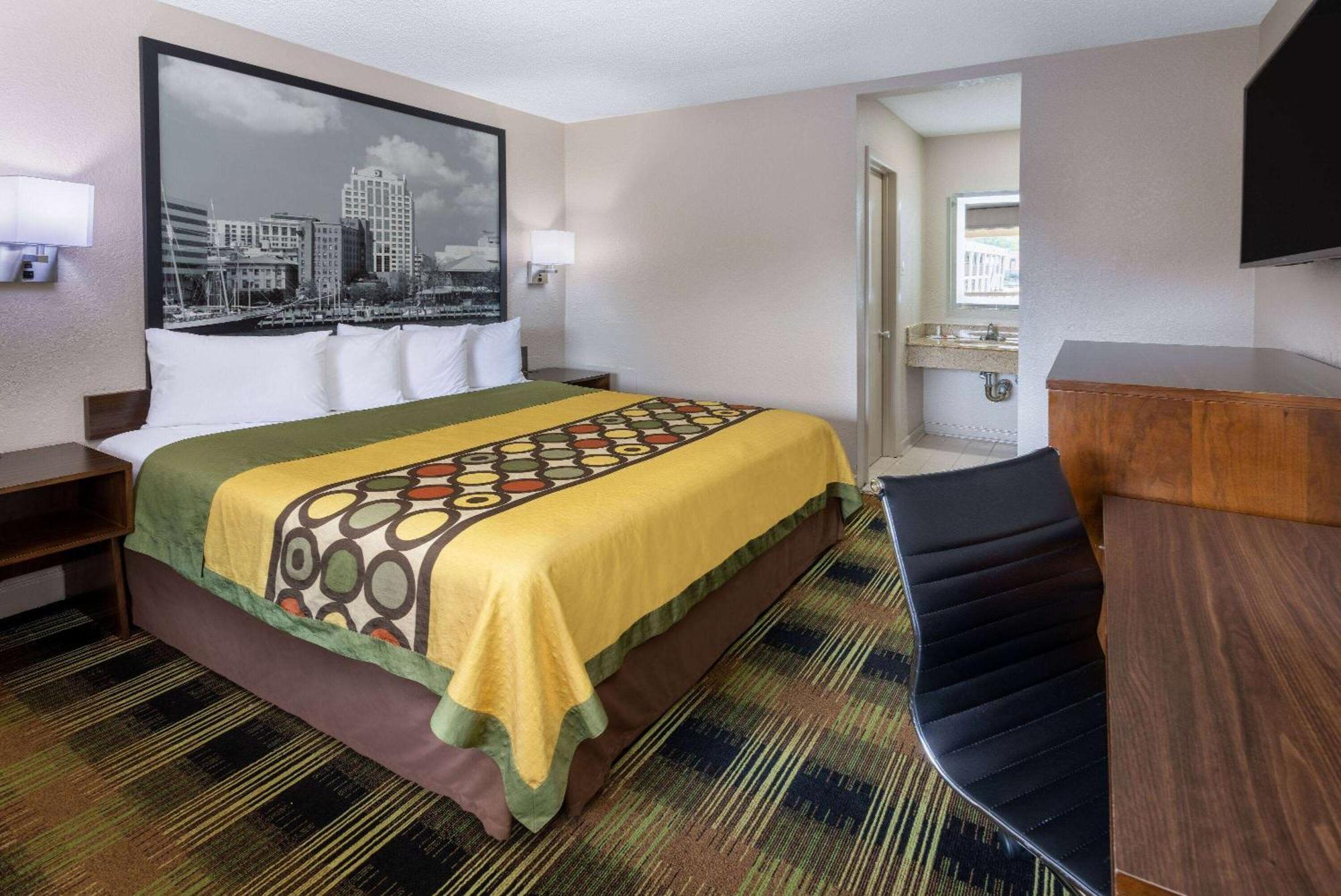 Super 8 By Wyndham Williamsburg/Historic Area Hotel Ngoại thất bức ảnh